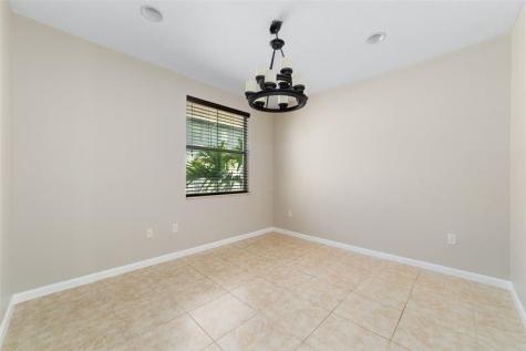 1323 Via De Pepi Boynton Beach FL 33426