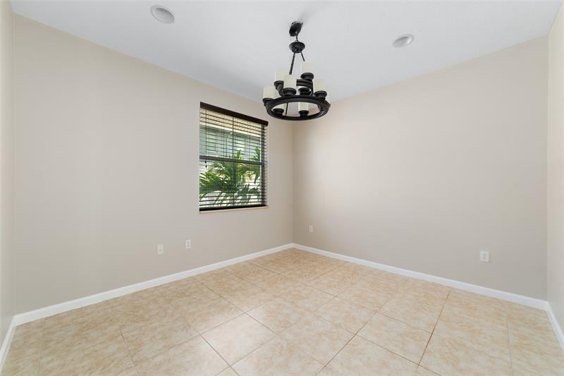 1323 Via De Pepi Boynton Beach FL 33426