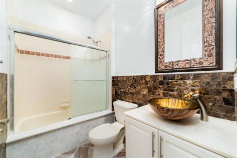 1323 Via De Pepi Boynton Beach FL 33426