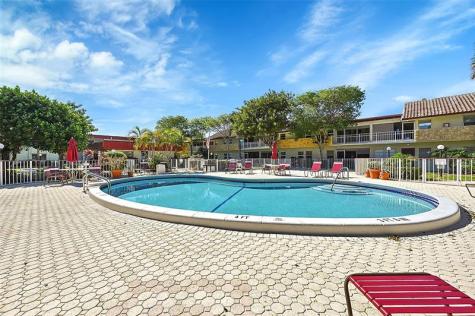 860 SE 6th Avenue Deerfield Beach FL 33441