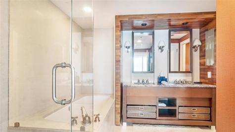 6899 Collins Avenue Miami Beach FL 33141