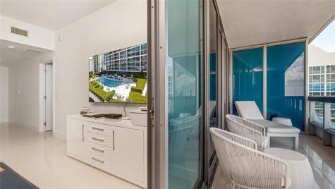 6899 Collins Avenue Miami Beach FL 33141