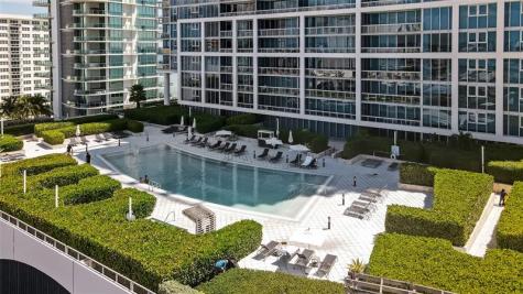 6899 Collins Avenue Miami Beach FL 33141