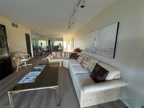 2802 Victoria Way Coconut Creek FL 33066