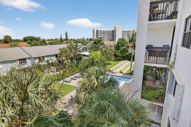 2707 NE 14th Street Causeway Pompano Beach FL 33062