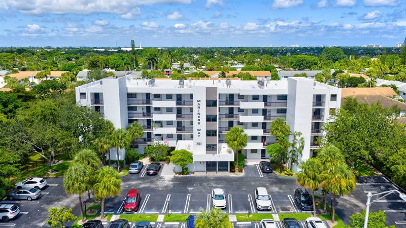 2707 NE 14th Street Causeway Pompano Beach FL 33062