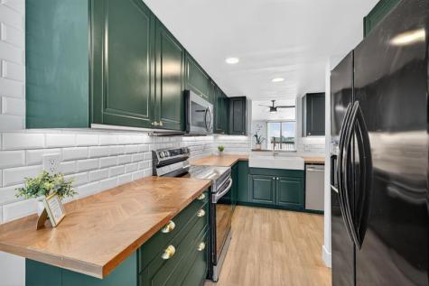 2707 NE 14th Street Causeway Pompano Beach FL 33062