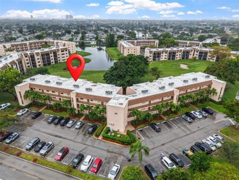 10402 Sunrise Lakes Boulevard Sunrise FL 33322