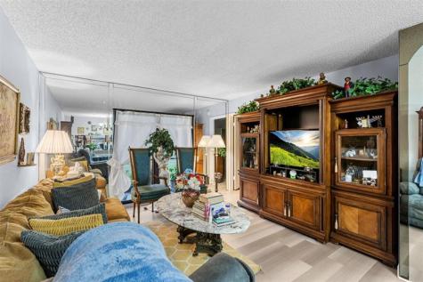 10402 Sunrise Lakes Boulevard Sunrise FL 33322
