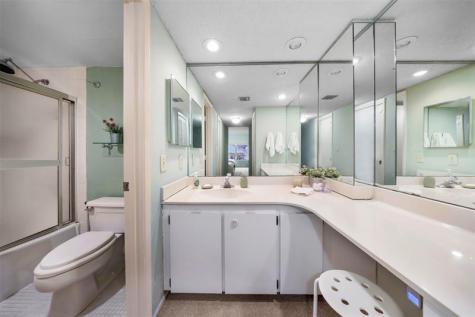 4221 W Palm Aire Drive Pompano Beach FL 33069
