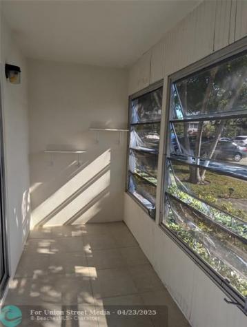 190 Oakridge M Deerfield Beach FL 33442