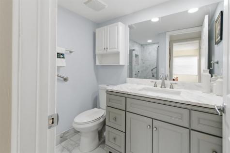 820 Flanders R Delray Beach FL 33484