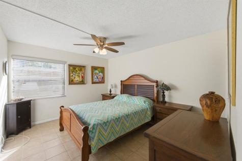 820 Flanders R Delray Beach FL 33484