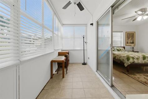 820 Flanders R Delray Beach FL 33484
