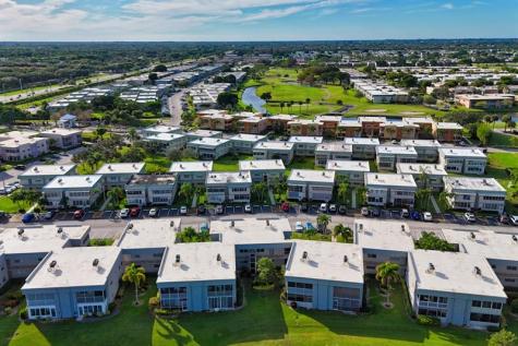 820 Flanders R Delray Beach FL 33484