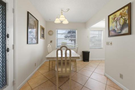 820 Flanders R Delray Beach FL 33484