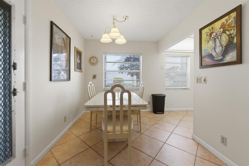 820 Flanders R Delray Beach FL 33484