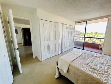 7040 Coral Way Miami FL 33155