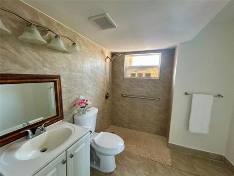 7040 Coral Way Miami FL 33155