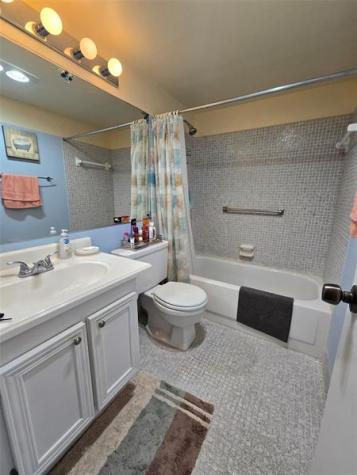 159 Newport J Deerfield Beach FL 33442