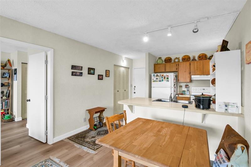 2701 Riverside Drive Coral Springs FL 33065