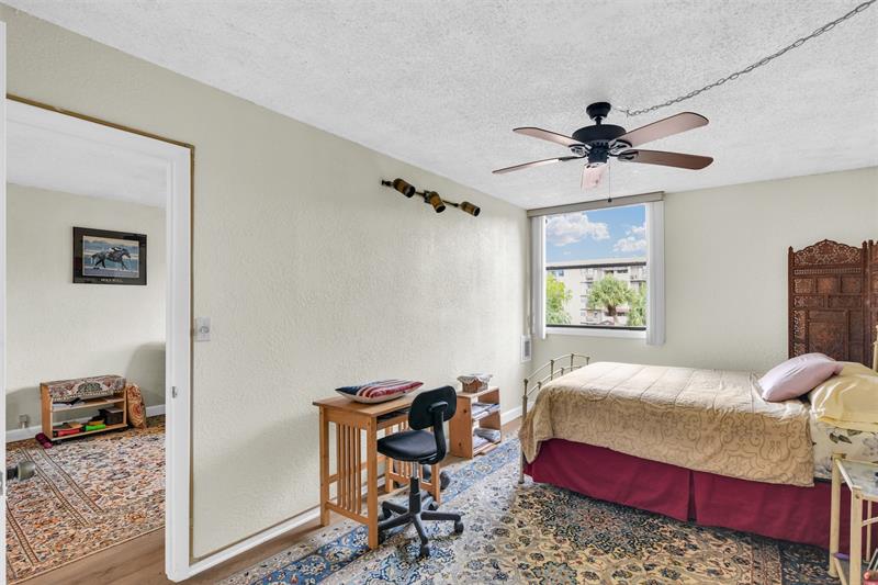 2701 Riverside Drive Coral Springs FL 33065