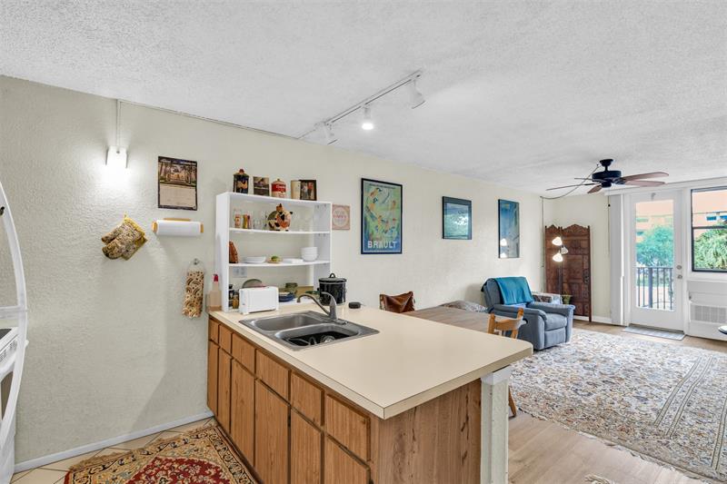 2701 Riverside Drive Coral Springs FL 33065