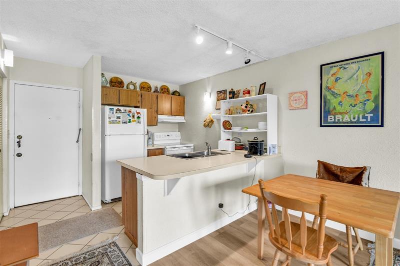 2701 Riverside Drive Coral Springs FL 33065