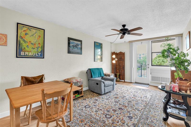 2701 Riverside Drive Coral Springs FL 33065