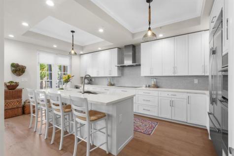 237 Garden Court Lauderdale By The Sea FL 33308