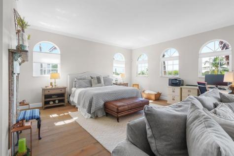 237 Garden Court Lauderdale By The Sea FL 33308
