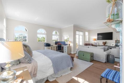 237 Garden Court Lauderdale By The Sea FL 33308