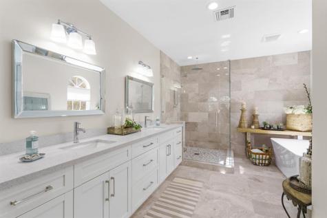237 Garden Court Lauderdale By The Sea FL 33308