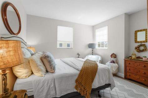 237 Garden Court Lauderdale By The Sea FL 33308