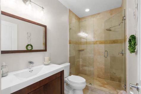 237 Garden Court Lauderdale By The Sea FL 33308