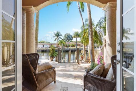 237 Garden Court Lauderdale By The Sea FL 33308