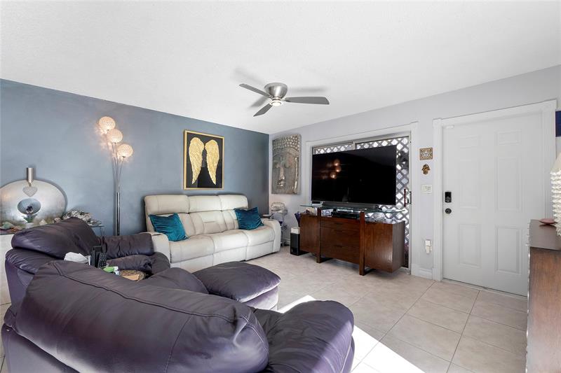 565 NW 98th Avenue Plantation FL 33324