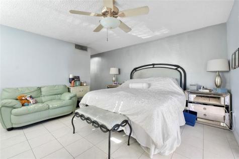 565 NW 98th Avenue Plantation FL 33324
