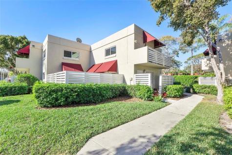 565 NW 98th Avenue Plantation FL 33324