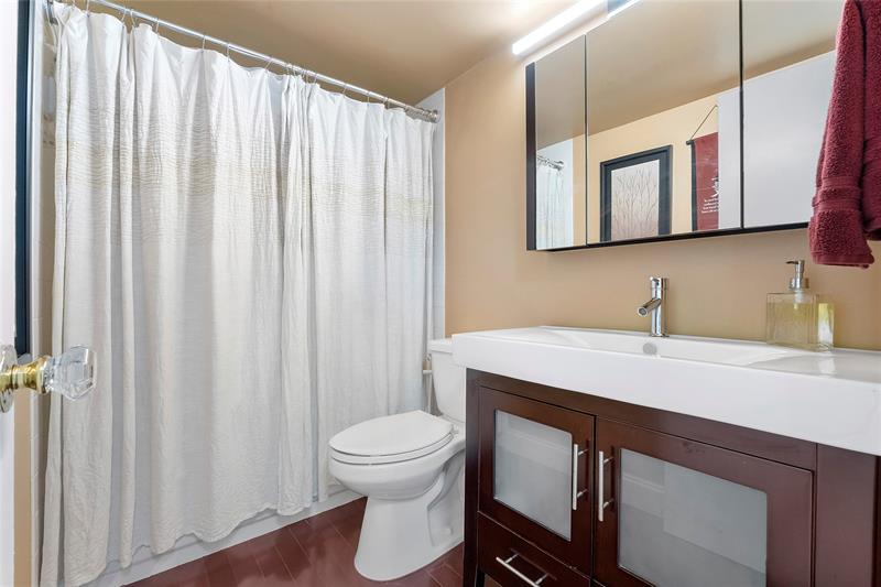 565 NW 98th Avenue Plantation FL 33324