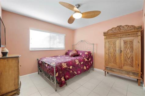565 NW 98th Avenue Plantation FL 33324