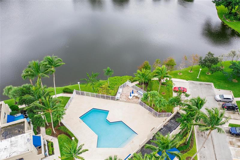 565 NW 98th Avenue Plantation FL 33324