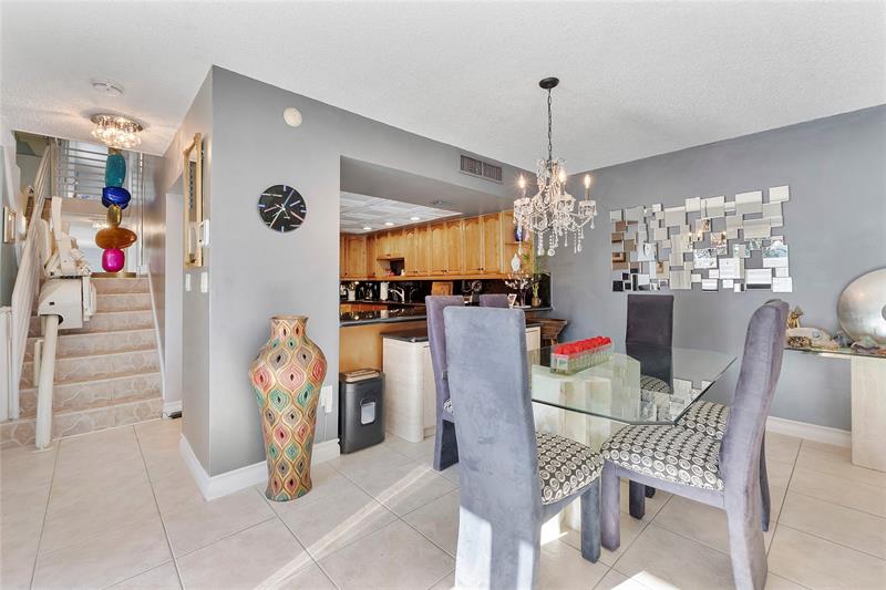 565 NW 98th Avenue Plantation FL 33324