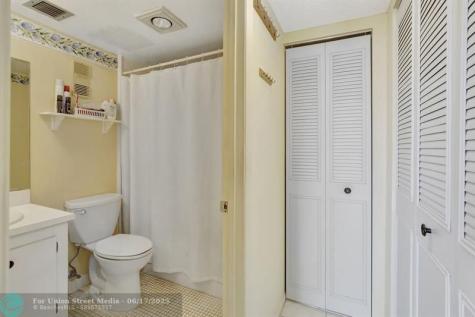 9311 Orange Grove Drive Davie FL 33324