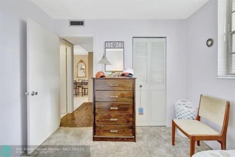 9311 Orange Grove Drive Davie FL 33324