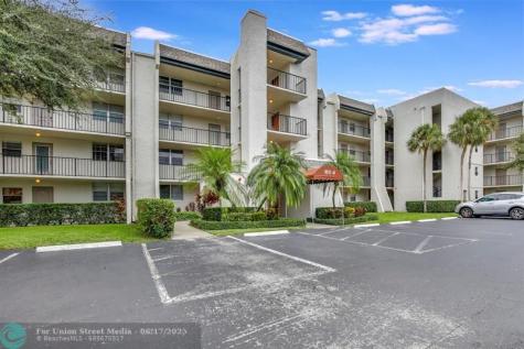 9311 Orange Grove Drive Davie FL 33324