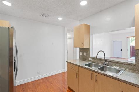 9580 SW 2nd Court Pembroke Pines FL 33025