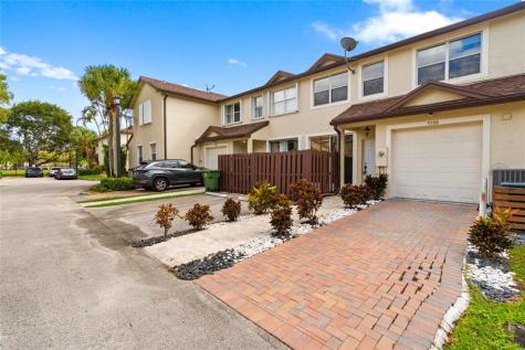 9580 SW 2nd Court Pembroke Pines FL 33025