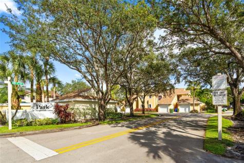9580 SW 2nd Court Pembroke Pines FL 33025