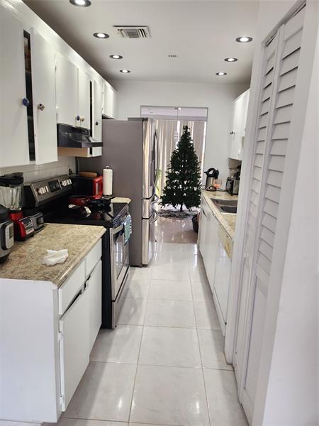 832 NW 81st Avenue Plantation FL 33324